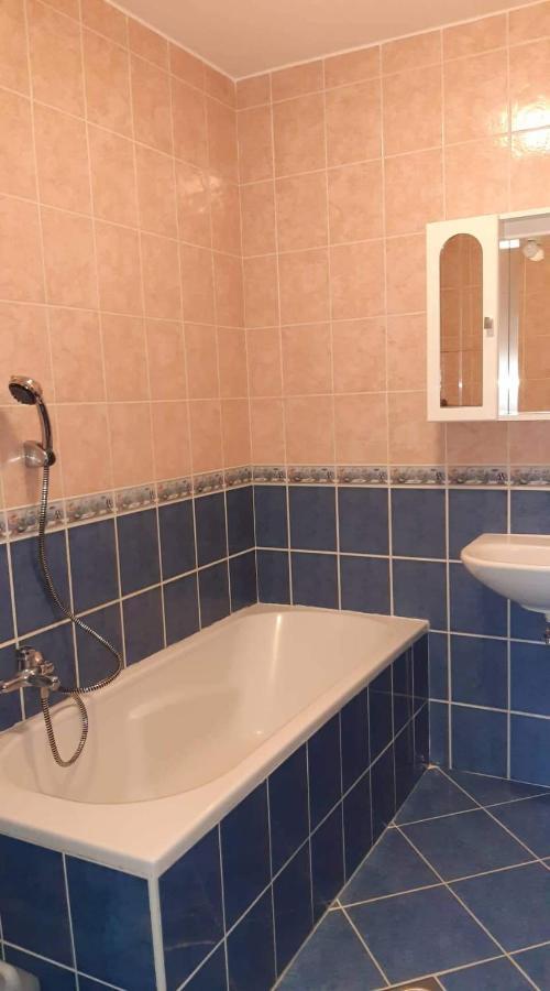 Elizabet Apartman a belvárosban Szarvas Exterior foto