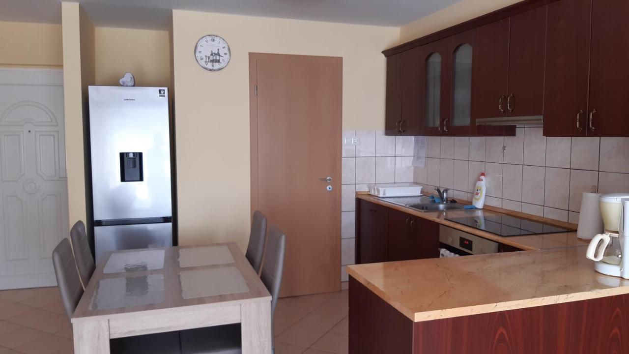Elizabet Apartman a belvárosban Szarvas Exterior foto